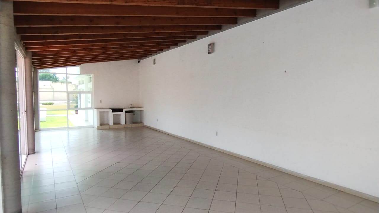 Salón Inglés equipado